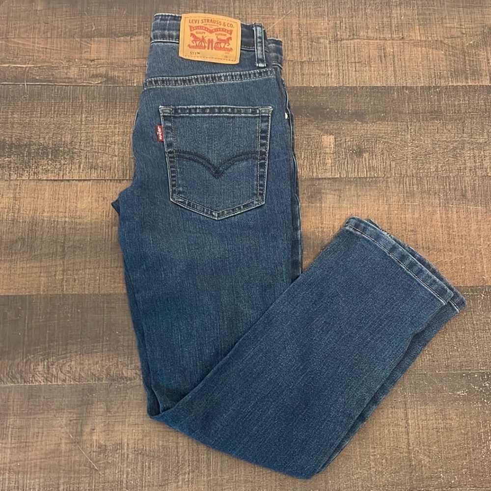 Boys size 10 Levi’s jeans - in like new condition.